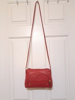Stone Mountain Genuine Pebbled Leather Crossbody Organizer Purse